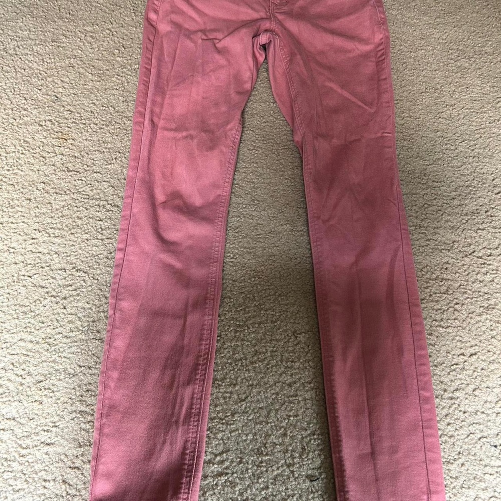 Old navy pink pants size two in great condition NEVER WORN!!!